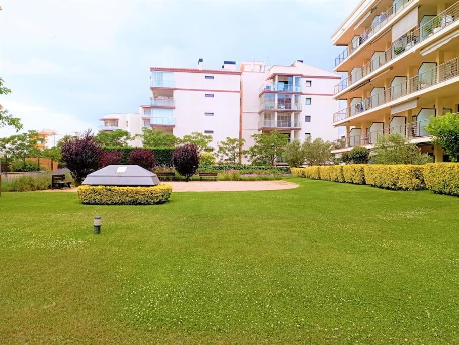 Apartamento En Primera Linea De Mar โรเซส ภายนอก รูปภาพ